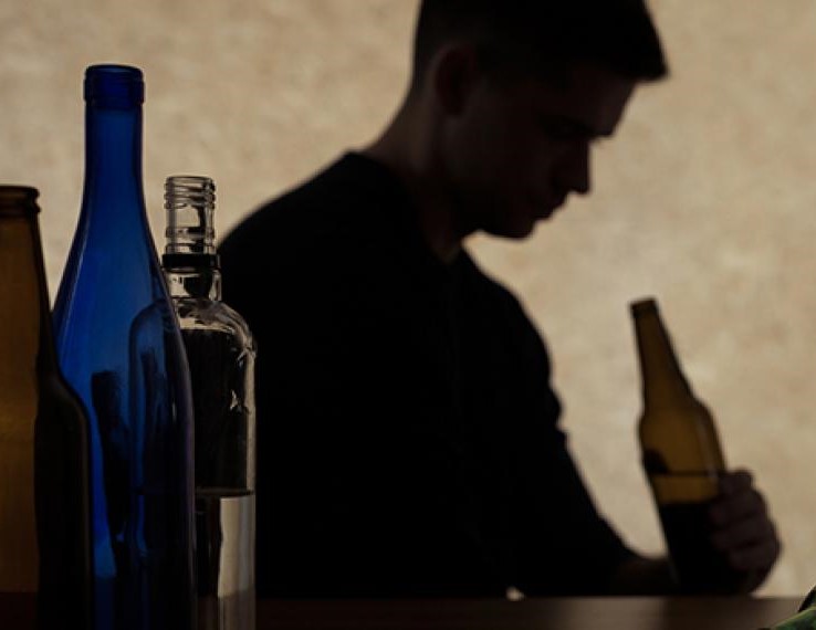 How Does Alcohol Affect The Skin?